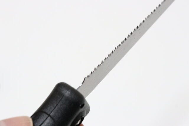 サヤ付のこぎり（塩ビ・プラ切りタイプ）　アサリ構造