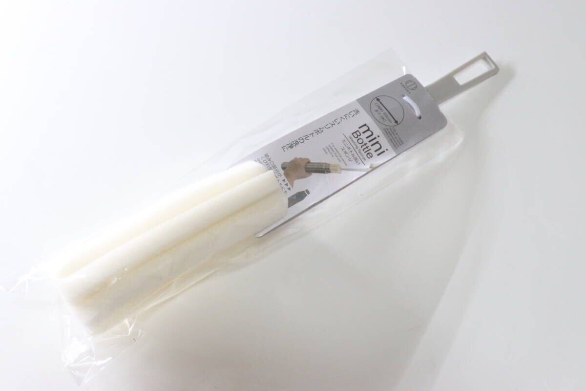 ダイソー　ミニボトル洗いスポンジ　