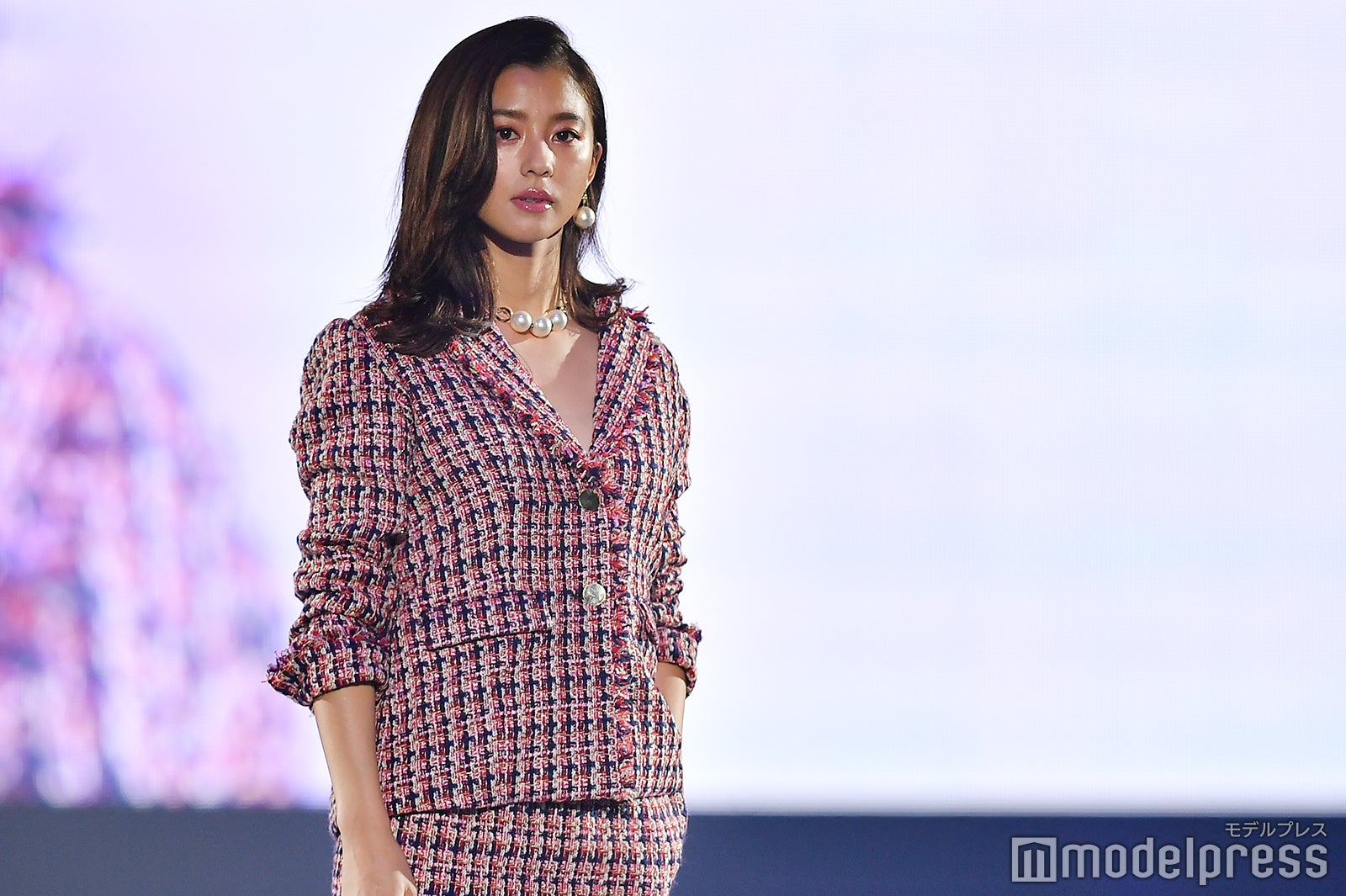 朝比奈彩（C）モデルプレス