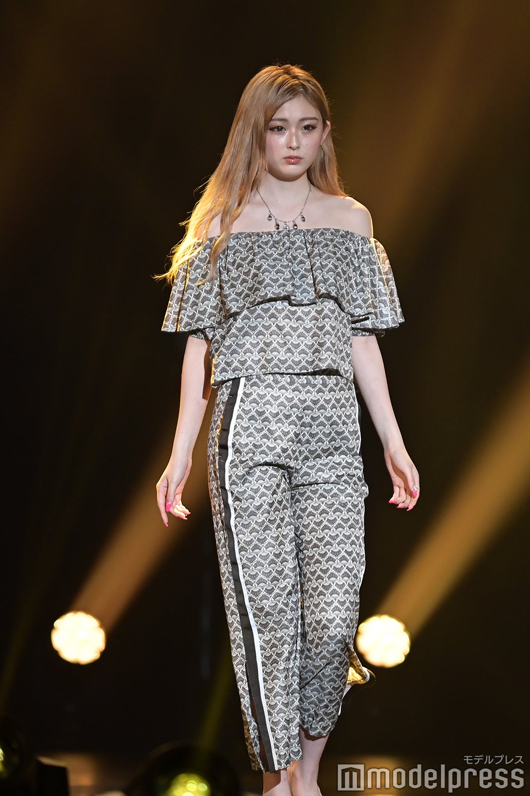 （C）モデルプレス