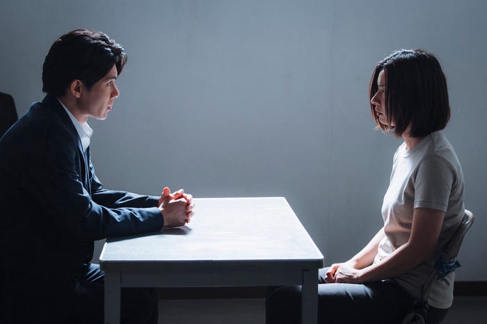 柿澤勇人、尾野真千子「ライオンの隠れ家」第7話(C)TBS