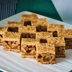 キャラメルナッツのケーキ(エンガーディナー)/画像提供:HMJ