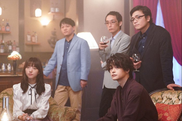 「霊媒探偵・城塚翡翠」場面写真 (C)日本テレビ