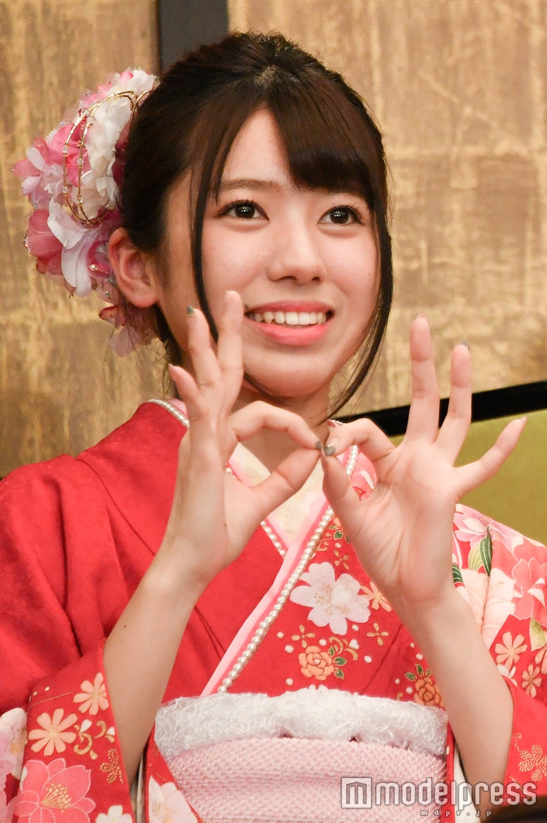 「8」ポーズ／大西桃香 （C）モデルプレス