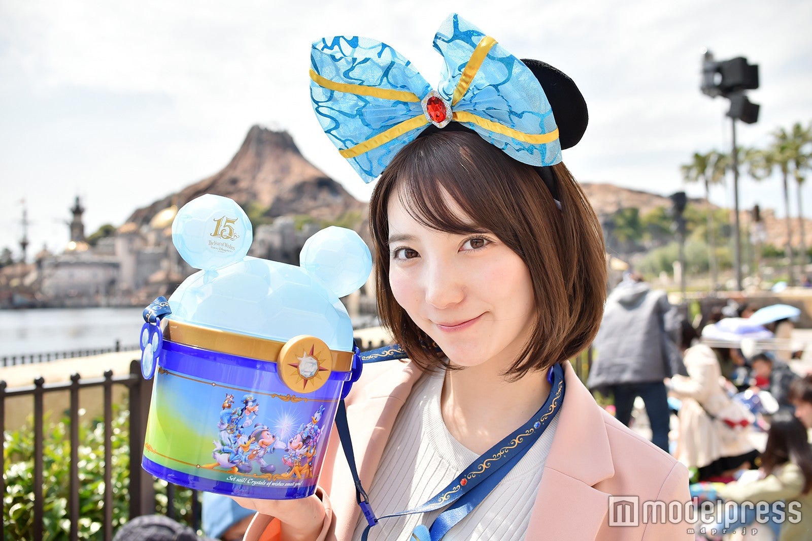 ポップコーン、バケット付き2000円（モデル：堀瑞希）／（C）モデルプレス