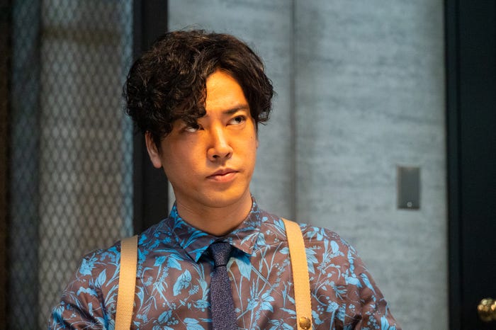 桐谷健太「ケイジとケンジ、時々ハンジ。」第2話より(C)テレビ朝日
