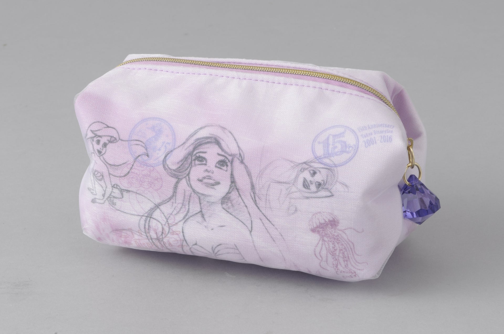 ポーチ￥2200（C）Disney