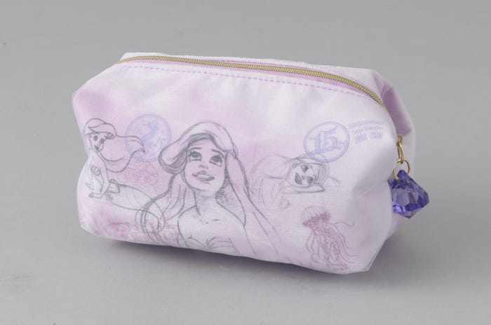 ポーチ¥2200(C)Disney