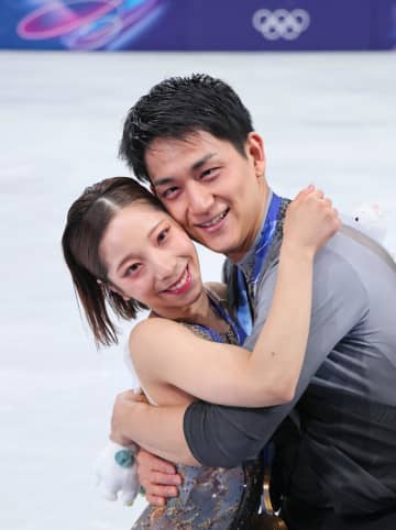 「雷が落ちた」出会いから6年半、りくりゅうがたどり着いた頂点「もう感謝しかない」失意のSPから1日、木原救った三浦の笑顔 木原「本当にずっと助けてもらった」