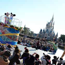 ＜速報＞ディズニーの2016年開幕、お正月パレードで華やかにお祝い（C）Disney（C）モデルプレス