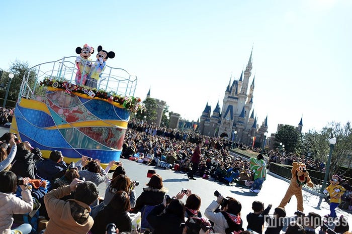 ディズニーランド、「ニューイヤーズ・グリーティング」(C)モデルプレス