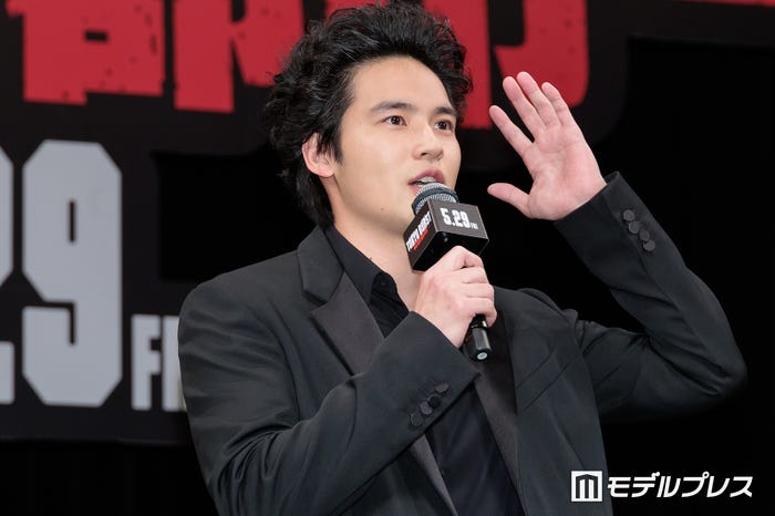 水上恒司(C)モデルプレス