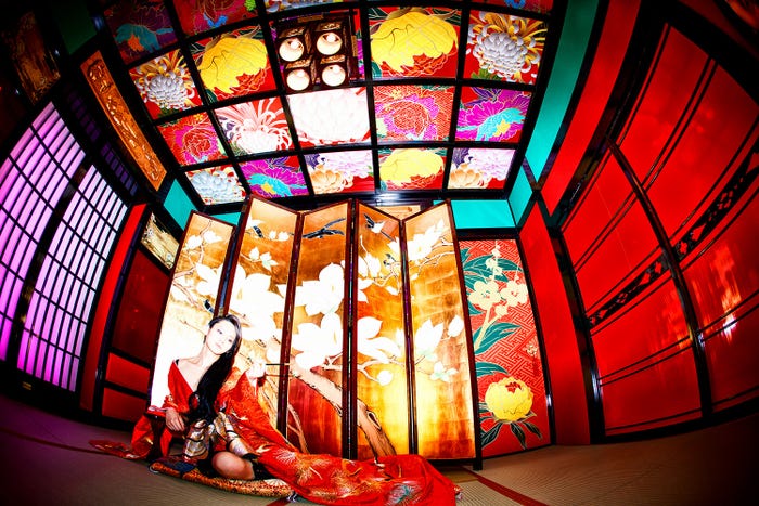 花魁姿に初挑戦した佐藤流司/アーティストブック 『月刊 佐藤流司×小林裕和』より