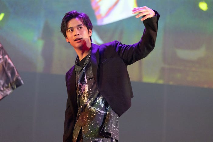 数年ぶりにダンスの練習をしたという島村龍乃介(提供写真)