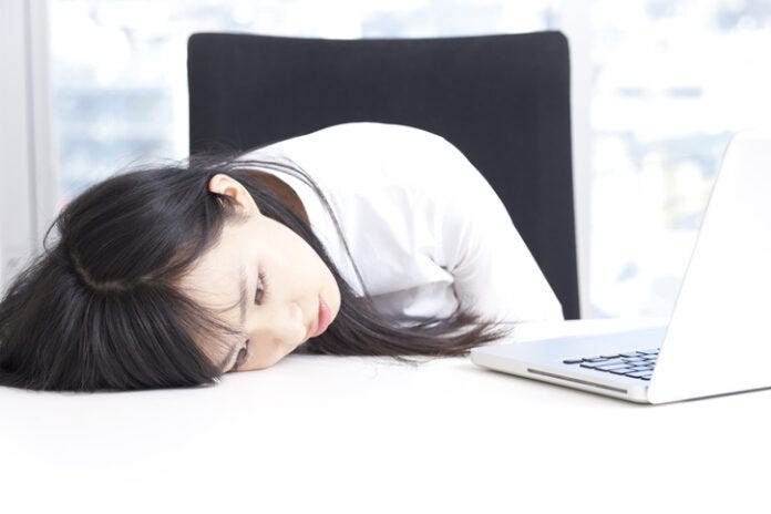 恋愛にかける気力やエネルギーが残っていない