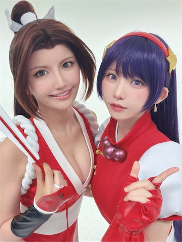 えなこ、『KOF98 IF』公式コスプレイヤーに就任 南あみとの最強2ショット公開