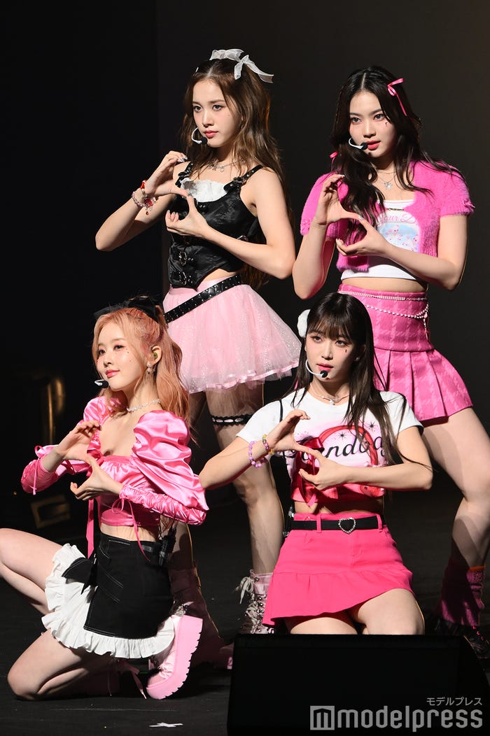 STAYC(C)モデルプレス