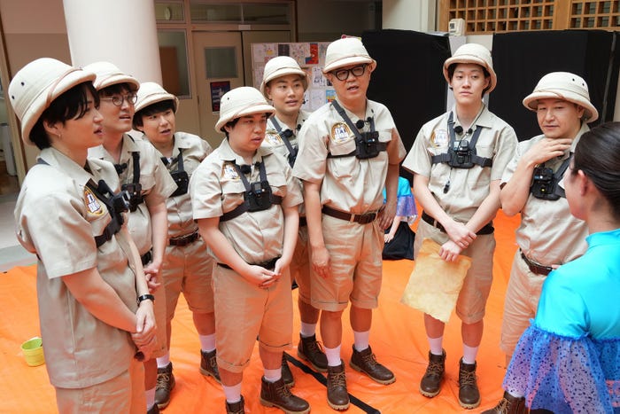 (左から)菊池風磨、菊田竜大、秋山寛貴、せいや、岡部大、長谷川忍、粗品、長田庄平(C)フジテレビ