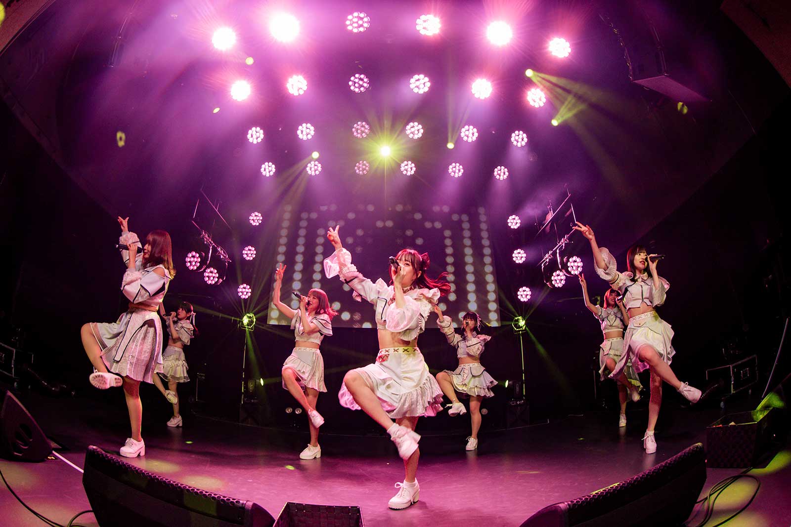 #ババババンビビ（C）藤井拓