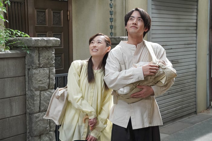 福原遥、赤楚衛二/「舞いあがれ!」第112話(C)NHK