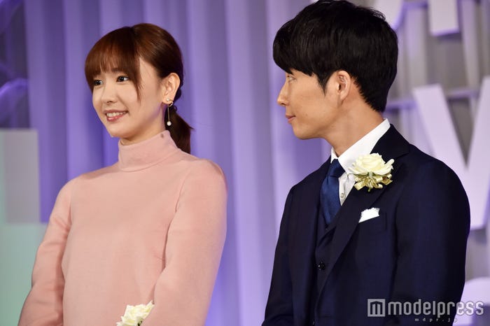 新垣結衣、星野源(C)モデルプレス