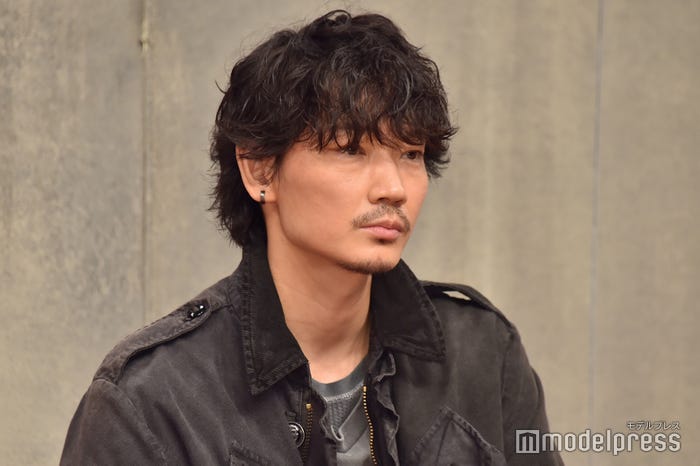 綾野剛 (C)モデルプレス