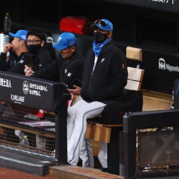 日本ハム・新庄監督、スピードガン表示されず「西武さんには申し訳ない」と謝罪 2月の練習試合では球速表示不正確で楽天側へ注文