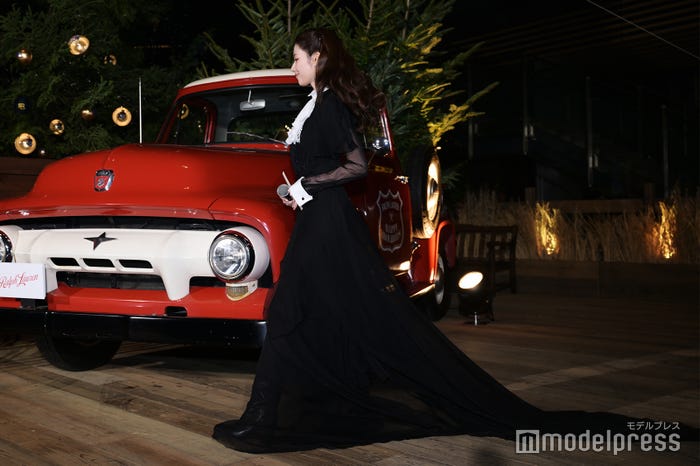 サナ(C)モデルプレス