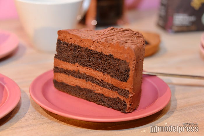 チョコレートケーキ¥520(C)モデルプレス