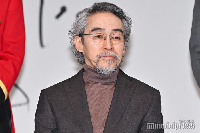 浅野和之(C)モデルプレス