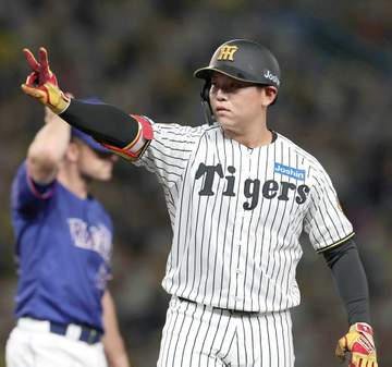 阪神・嶋村 代打の切り札10の4、4打点 秘けつは「ボールを見過ぎないこと」逆転劇に貢献