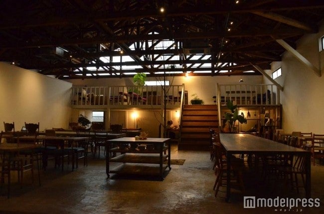 ダイニング／画像提供：チャウス