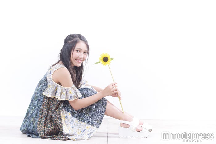 私服インタビューで“可愛いの秘訣”に迫る(C)モデルプレス