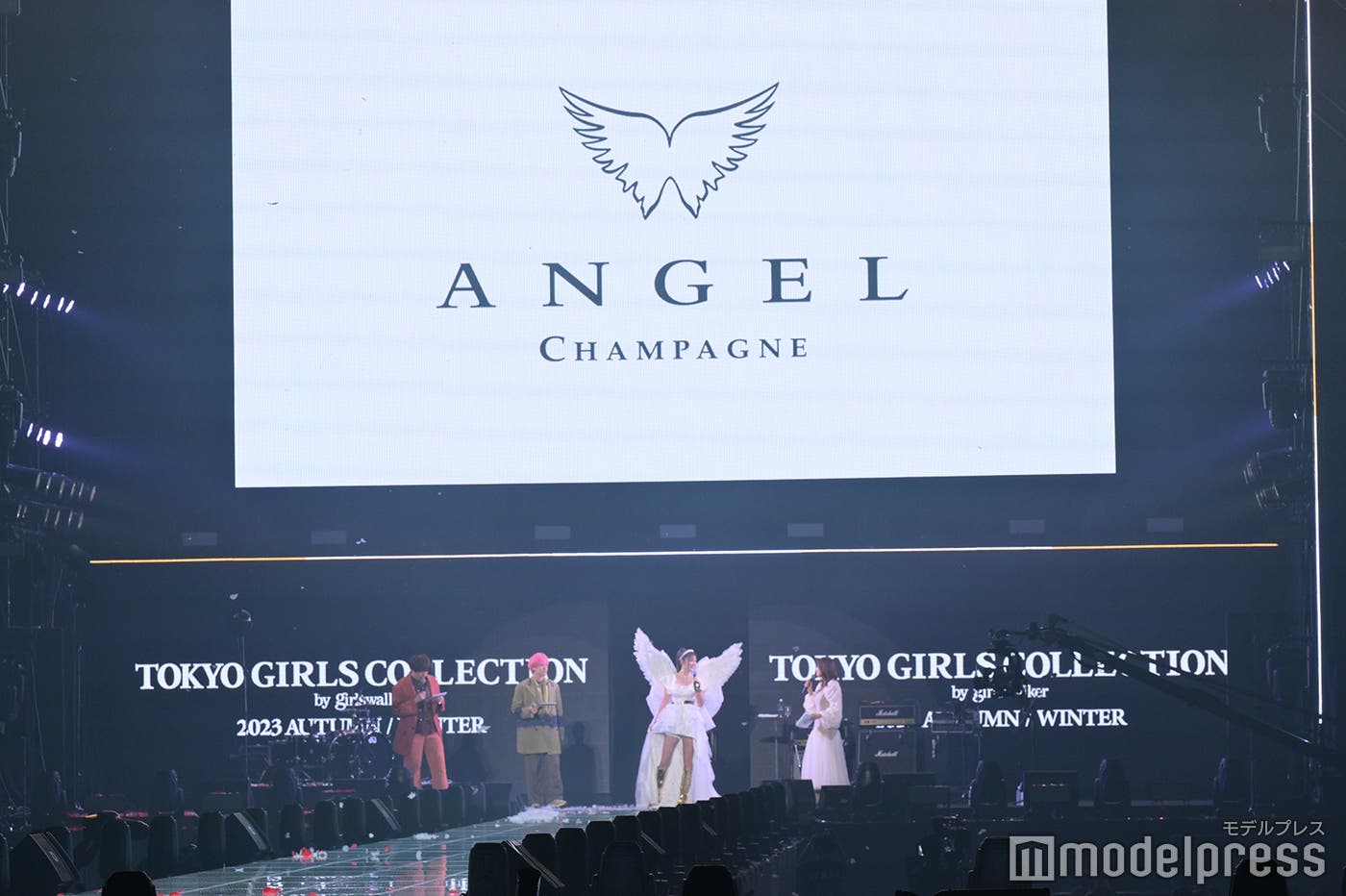 ステージの様子(C)モデルプレス