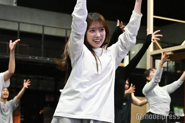 矢吹奈子(C)モデルプレス