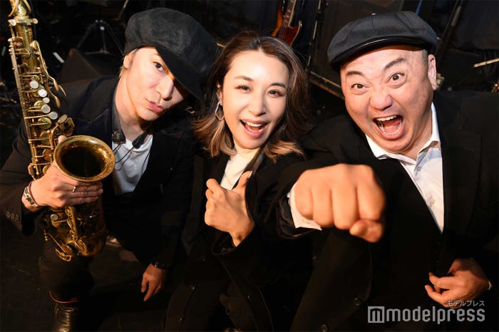 武田真治、鈴木紗理奈、山本圭壱 (C)モデルプレス