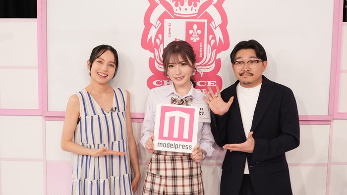 （左から）ベッキー、けい、伊藤俊介（提供写真）