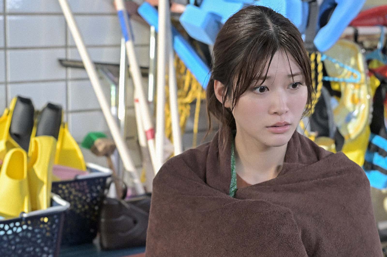 生見愛瑠「くるり～誰が私と恋をした？～」第6話より（C）TBS