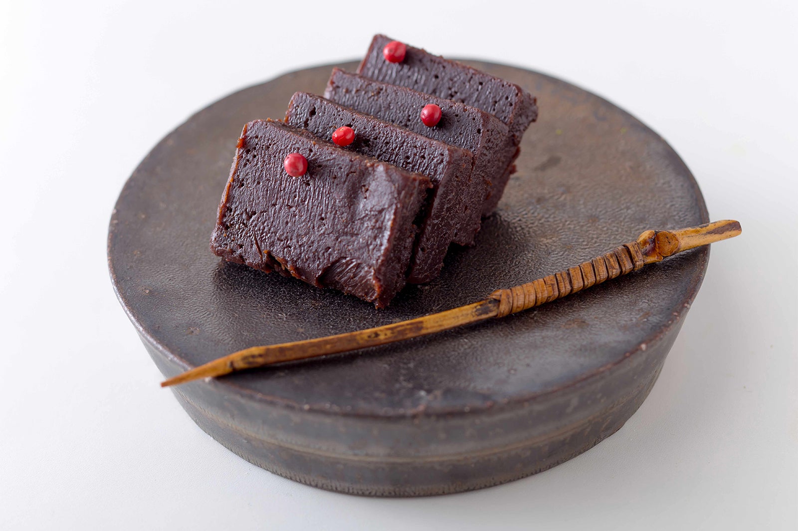 スイーツ＆サンドウィッチビュッフェ ～抹茶とチョコのおもてなし～／画像提供：ニュー・オータニ