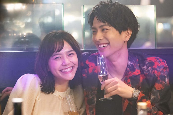 松井愛莉、黒羽麻璃央「トリリオンゲーム」第3話より(C)TBS/撮影:高橋裕子