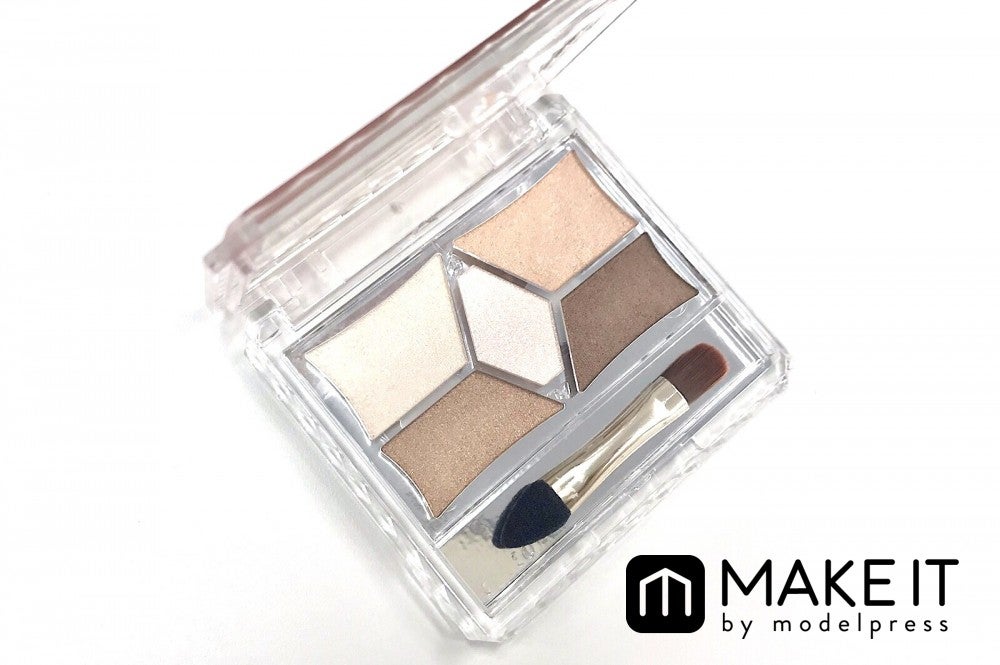 キャンメイク／パーフェクトスタイリストアイズ／02 ベビーベージュ／780円（税抜） (C)メイクイット