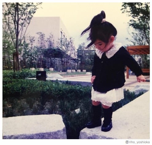 吉岡里帆、令和初日に母親へ心温まるサプライズ＆幼少期ショット公開