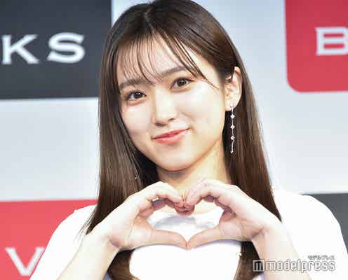 矢吹奈子、純白ワンピから美脚スラリ 女優としての意気込み語る
