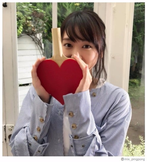 “ハートガッキーシリーズ”新写真、待ってました！ラケットに隠れる新垣結衣が可愛い…＜ミックス。＞