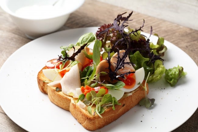 Beachend cafe／画像提供：バルニバービ