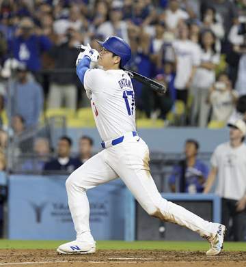 大谷翔平がイチロー超えの44試合連続出塁 イチロー銅像除幕日の達成にSNS反応「ドラマチックだな」「やっぱり持ってる」ボブルヘッドデーにまた快記録