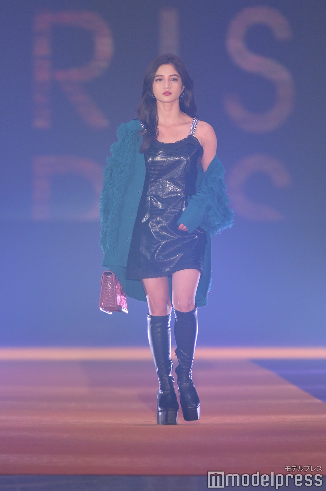 （C）モデルプレス