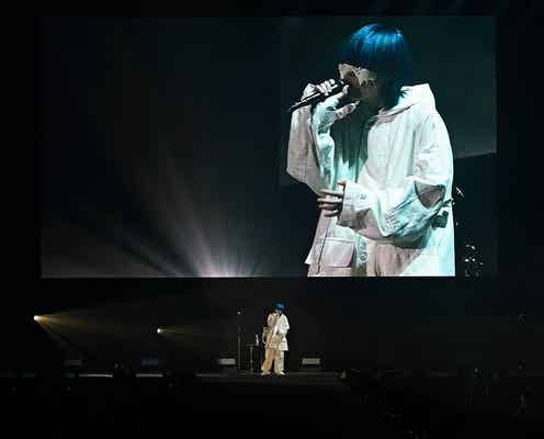 yama、フーディ外し「TGC 北九州」で圧巻美声響かす「SPY×FAMILY」主題歌も披露<TGC 北九州 2022>