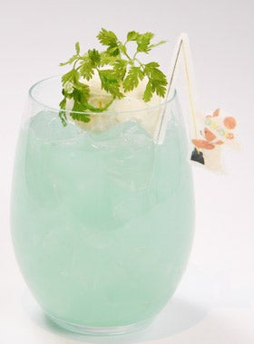 タートル池でひとやすみ　のんきにつりをするジャッキー～青りんごフロート～790円（税抜）（C）BANDAI