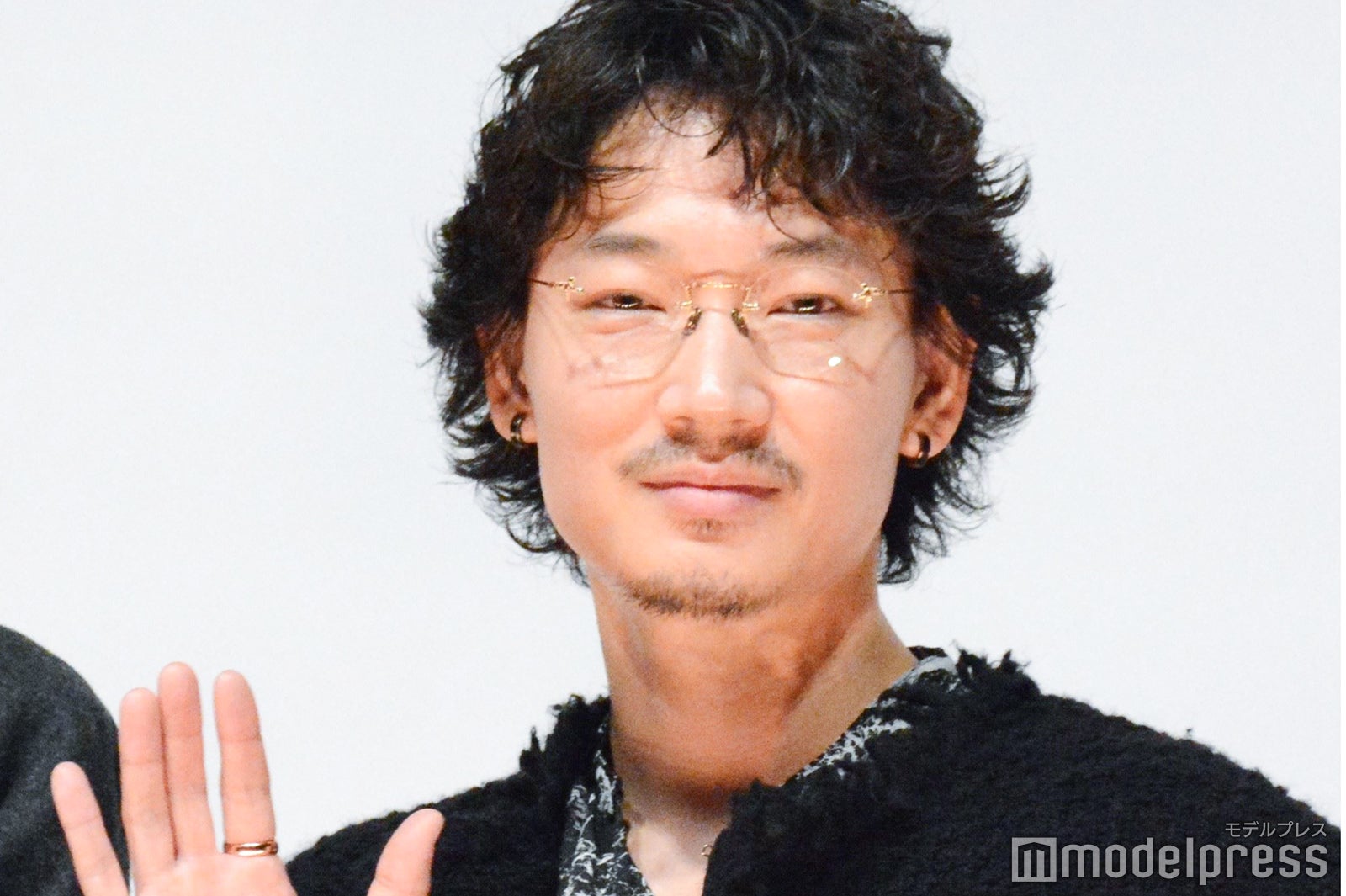 綾野剛（C）モデルプレス